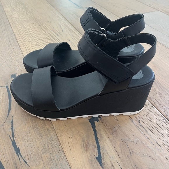 Sorel Cameron Wedge Sandal Velcro Black Women 8.5 Casual Chunky Minimal - Picture 7 of 9